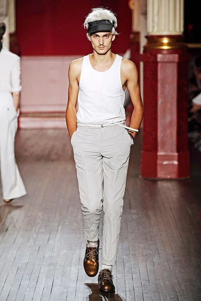 Look 38